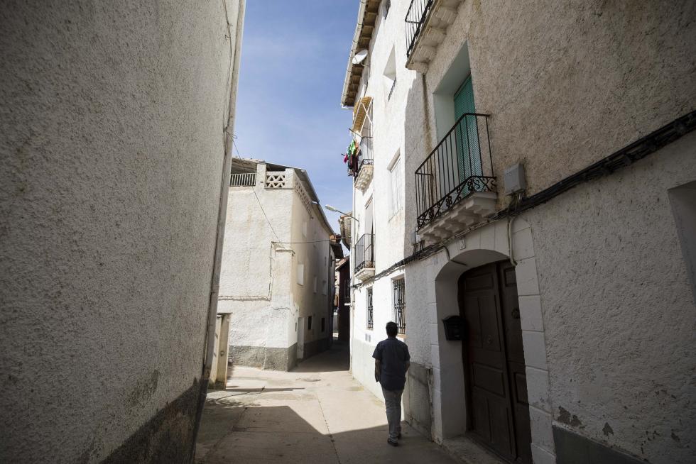 Dada la cercanía con el Monasterio de Piedra y la voluntad (asociativa y municipal) de maximizar el potencial turístico local con nuevas ideas, la localidad se ha convertido en un ejemplo de superación.