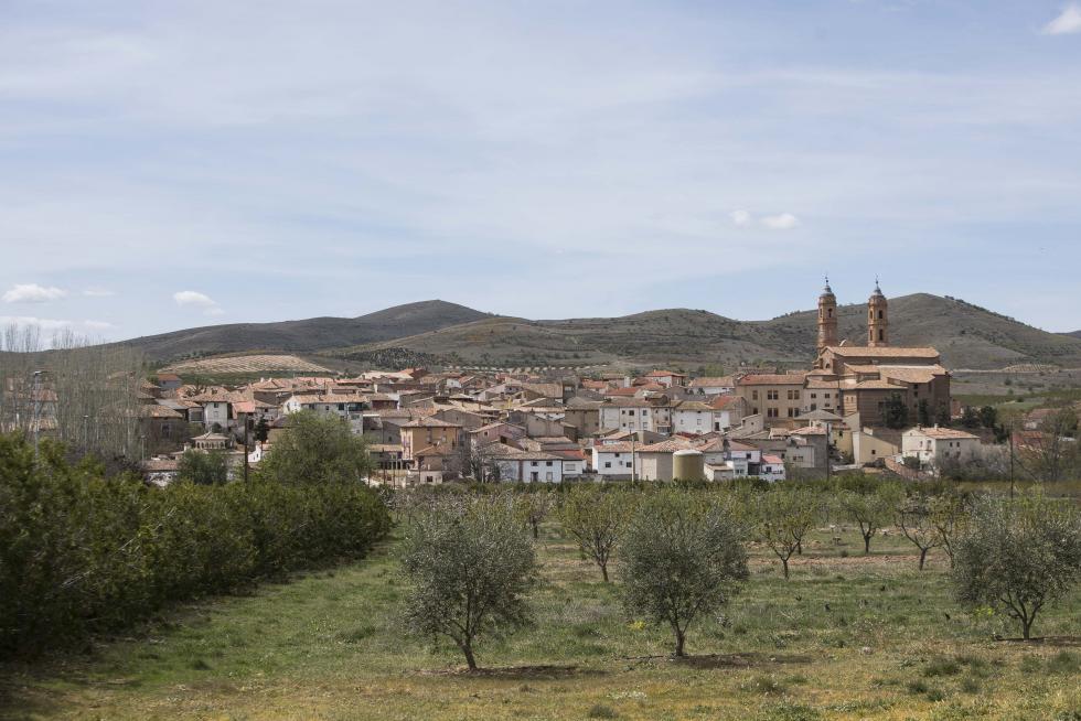 Dada la cercanía con el Monasterio de Piedra y la voluntad (asociativa y municipal) de maximizar el potencial turístico local con nuevas ideas, la localidad se ha convertido en un ejemplo de superación.