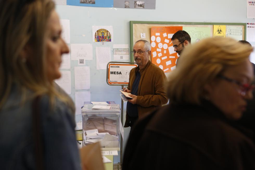 Votación en el IES Miguel de Molinos.
