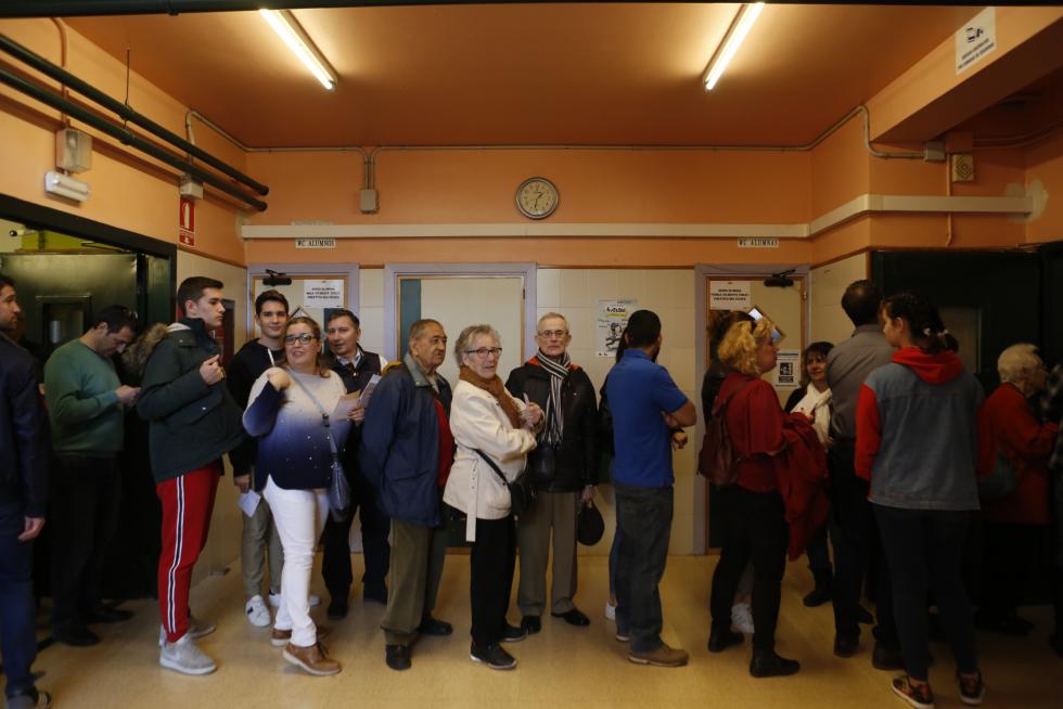 Votación en el IES Miguel de Molinos.