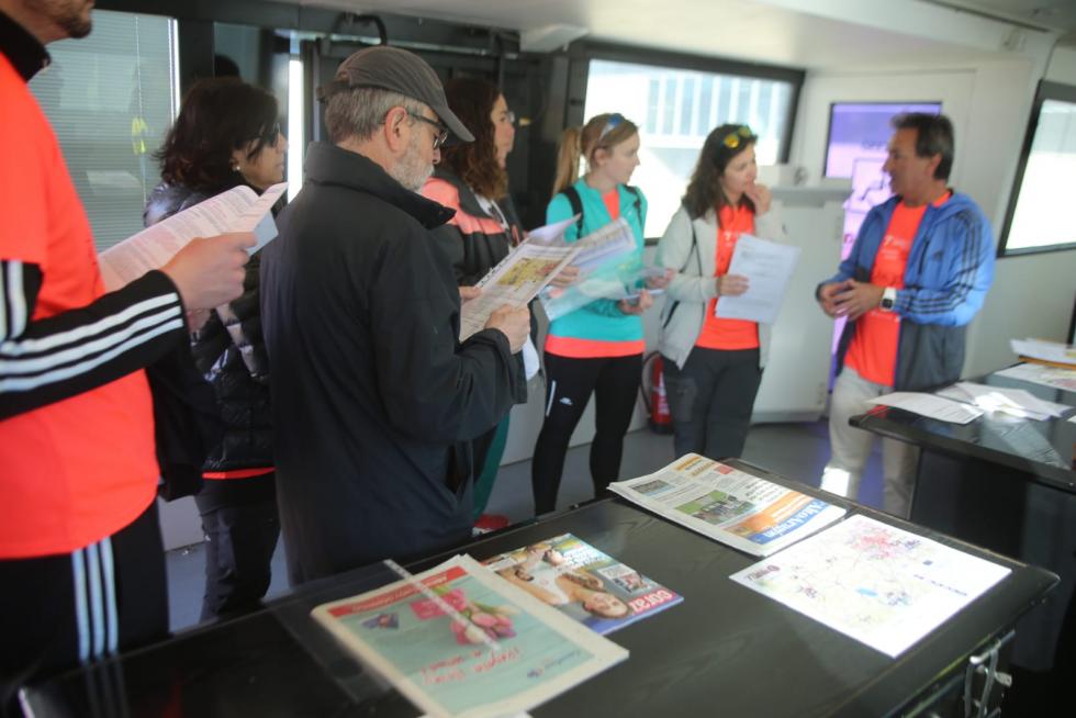 La VII Marcha Aspace de Huesca ha batido récords este domingo con más de 8.200 inscritos. Las calles se han teñido de coral, hoy el color de la solidaridad.