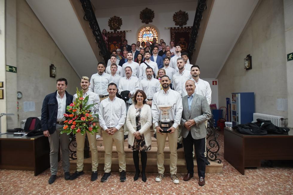 Recibimiento del CV Teruel en el Ayuntamiento y ofrenda a la patrona de la ciudad, Santa Emerenciana