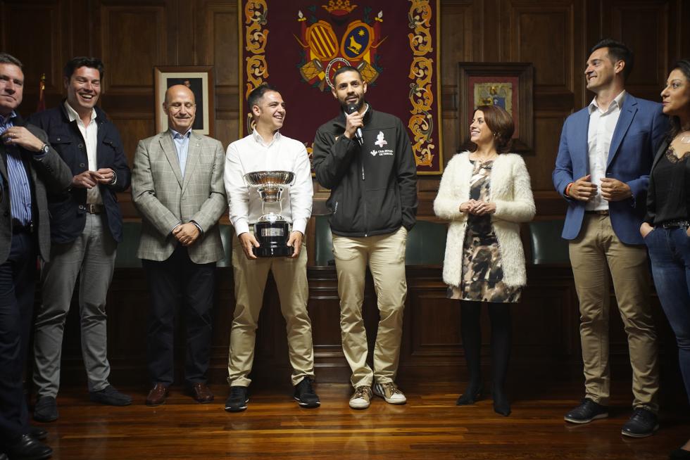 Recibimiento del CV Teruel en el Ayuntamiento y ofrenda a la patrona de la ciudad, Santa Emerenciana