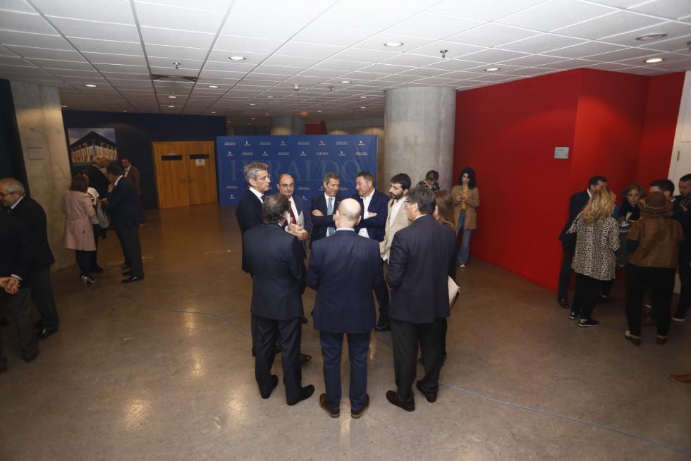 Los candidatos a la presidencia del Gobierno de Aragón minutos antes de que comience el debate.