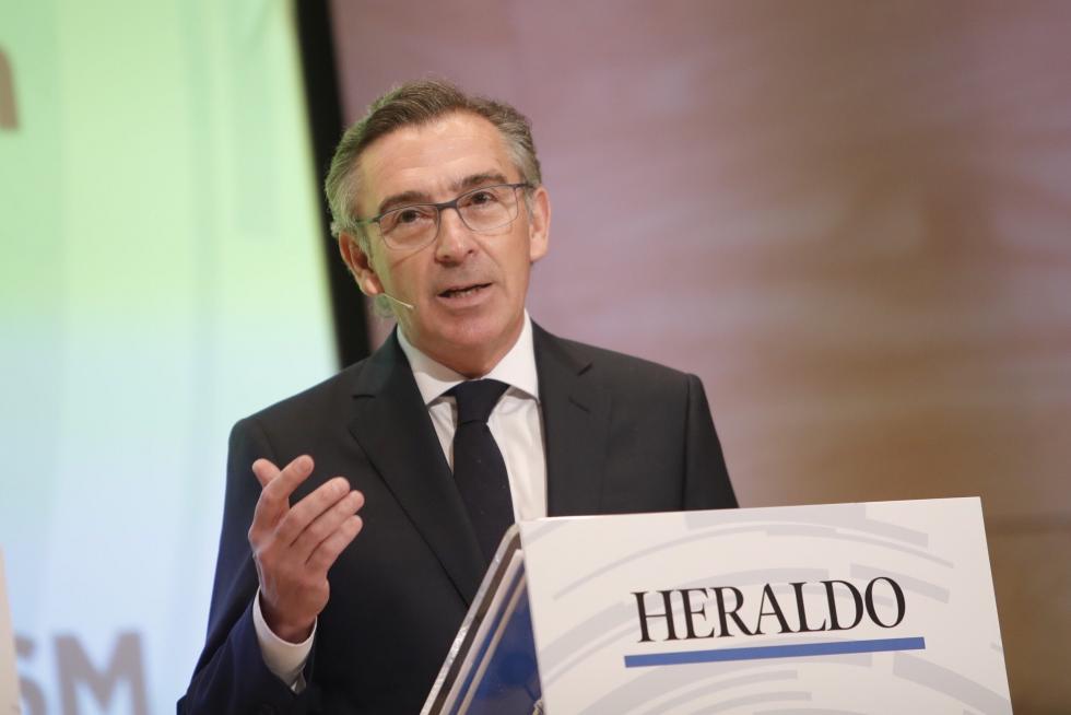 Beamonte durante el debate a la presidencia del Gobierno de Aragón.
