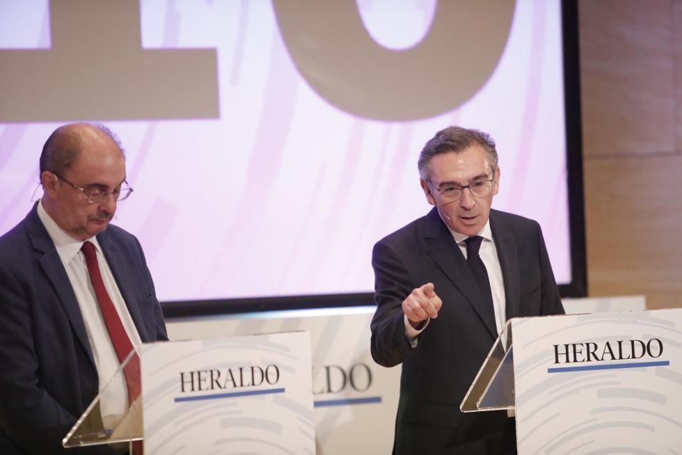 Lambán y Beamonte durante el debate para la presidencia del Gobierno de Aragón.