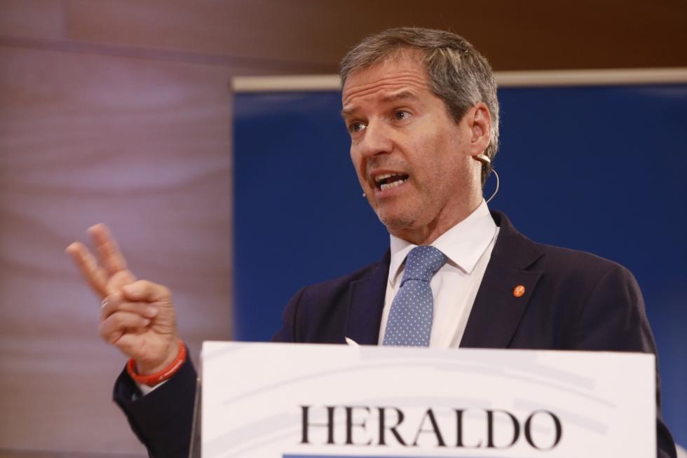 Pérez Calvo, durante el debate para la presidencia del Gobierno de Aragón.