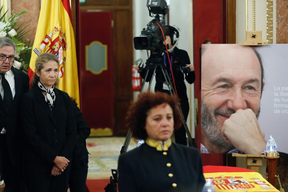 Muere Rubalcaba, homenaje en el Congreso
