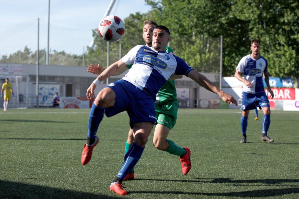 Fútbol. Segunda B- CD Ebro vs. Cornellá.