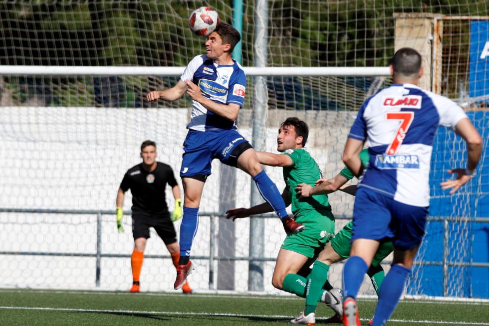 Fútbol. Segunda B- CD Ebro vs. Cornellá.
