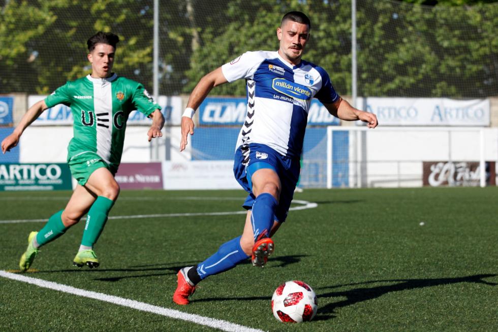 Fútbol. Segunda B- CD Ebro vs. Cornellá.