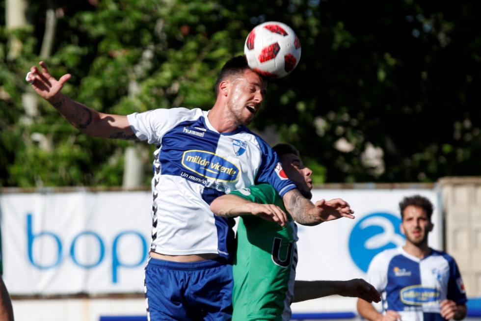 Fútbol. Segunda B- CD Ebro vs. Cornellá.