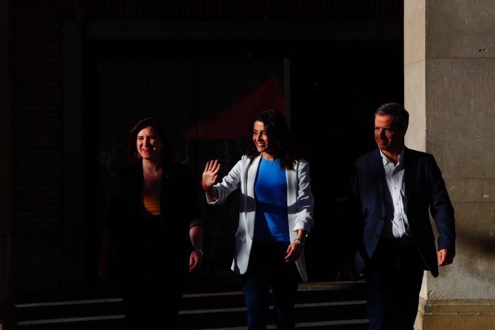 La portavoz nacional de Ciudadanos y líder en Cataluña ha dado un mitin en la Plaza del Pilar.