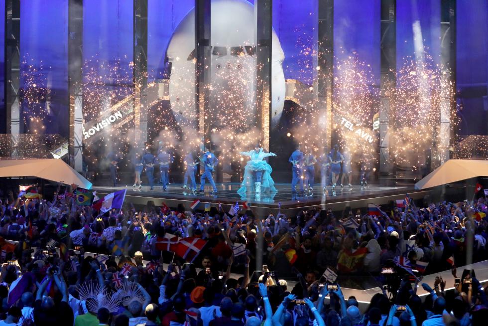 ESC101. Tel Aviv (Israel), 18/05/2019.- Winner of the 2018 Eurovision Song Contest Netta Barzilai of Israel performs during the Grand Final of the 64th annual Eurovision Song Contest (ESC) at the Expo Tel Aviv, in Tel Aviv, Israel, 18 May 2019. EFE/EPA/ABIR SULTAN Grand Final - 64th Eurovision Song Contest