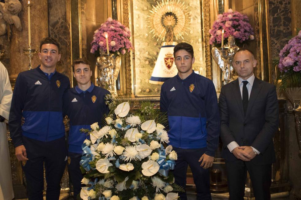 Ofrenda del Real Zaragoza Juvenil a la Virgen del Pilar.