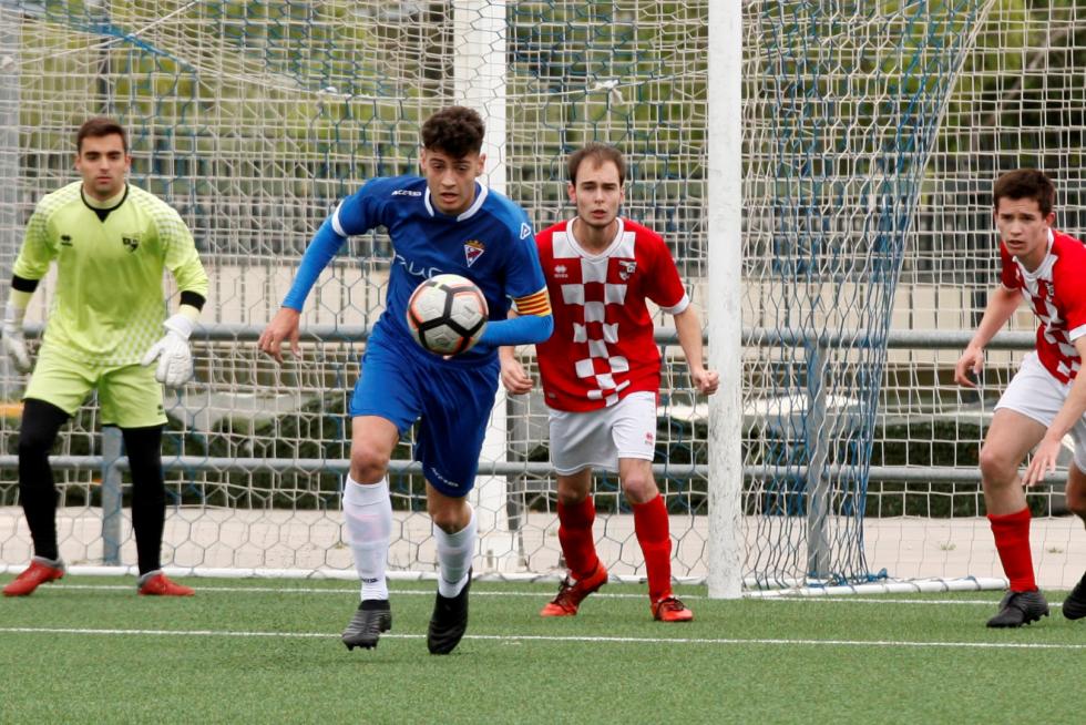Fútbol. LNJ- Valdefierro vs. Hernan Cortés.