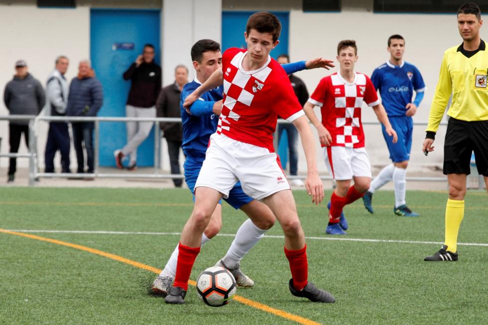 Fútbol. LNJ- Valdefierro vs. Hernan Cortés.