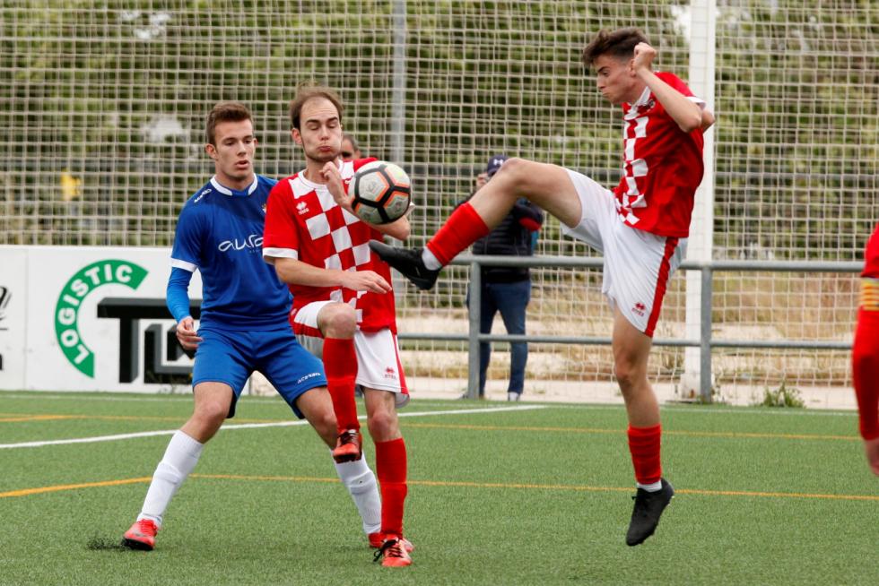 Fútbol. LNJ- Valdefierro vs. Hernan Cortés.