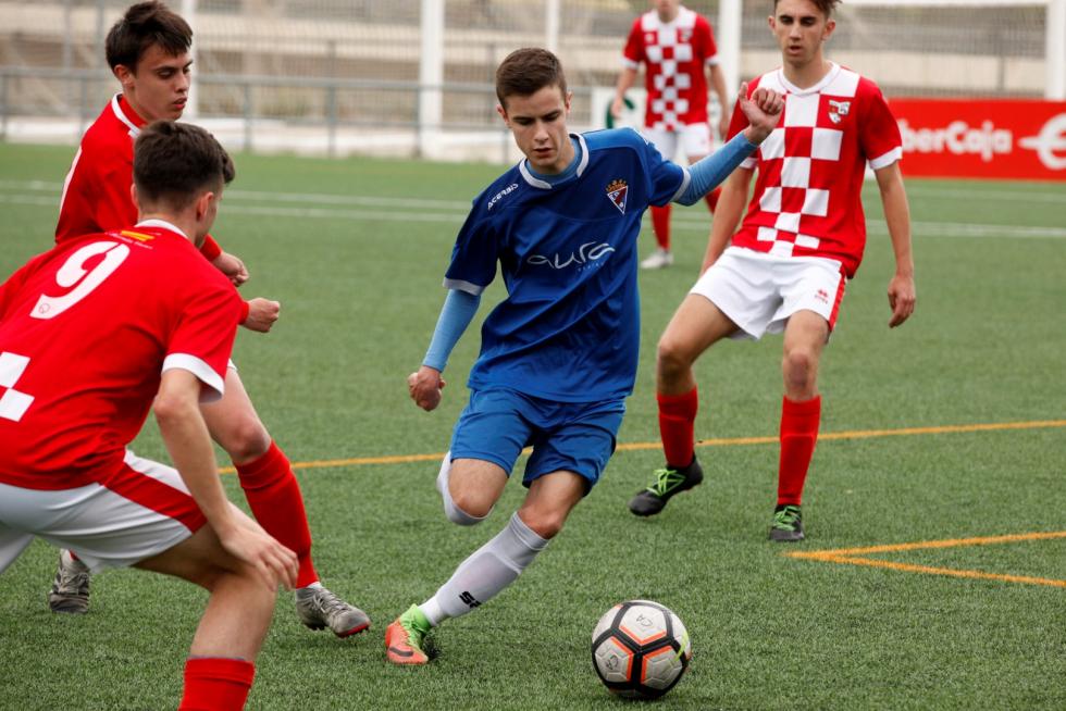 Fútbol. LNJ- Valdefierro vs. Hernan Cortés.