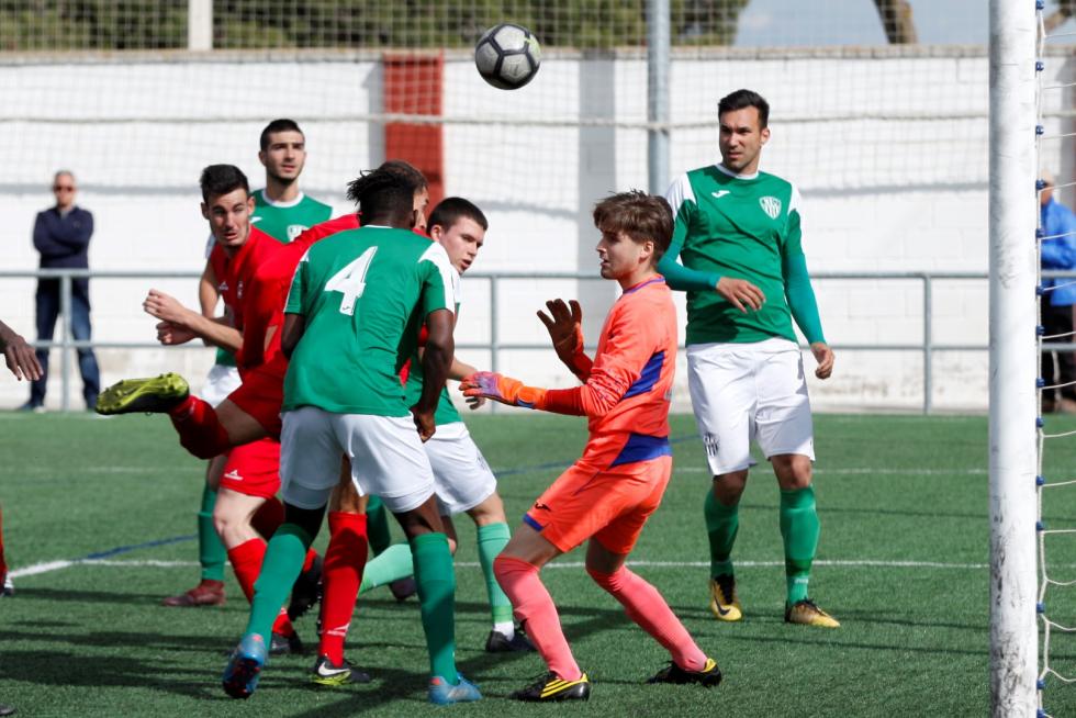 Fútbol. Regional Preferente- Zaragoza 2014 vs. Altorricón.