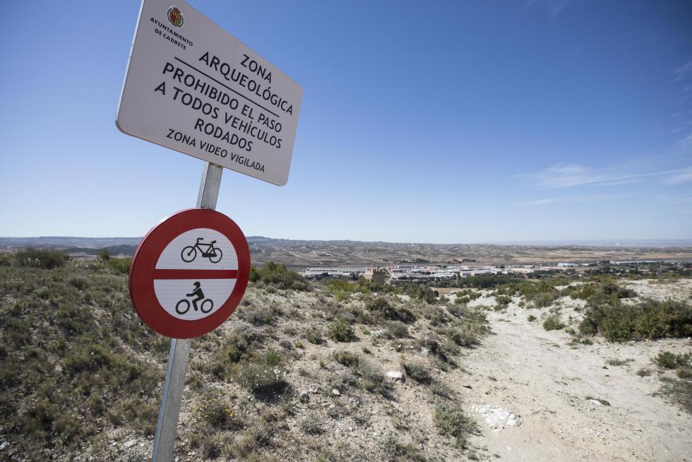 El municipio, que incluye el barrio de Santa Fe y está muy próximo a Zaragoza, es un saludable hervidero cultural y cuenta con firmas punteras en el terreno del molde y la grafía térmica.