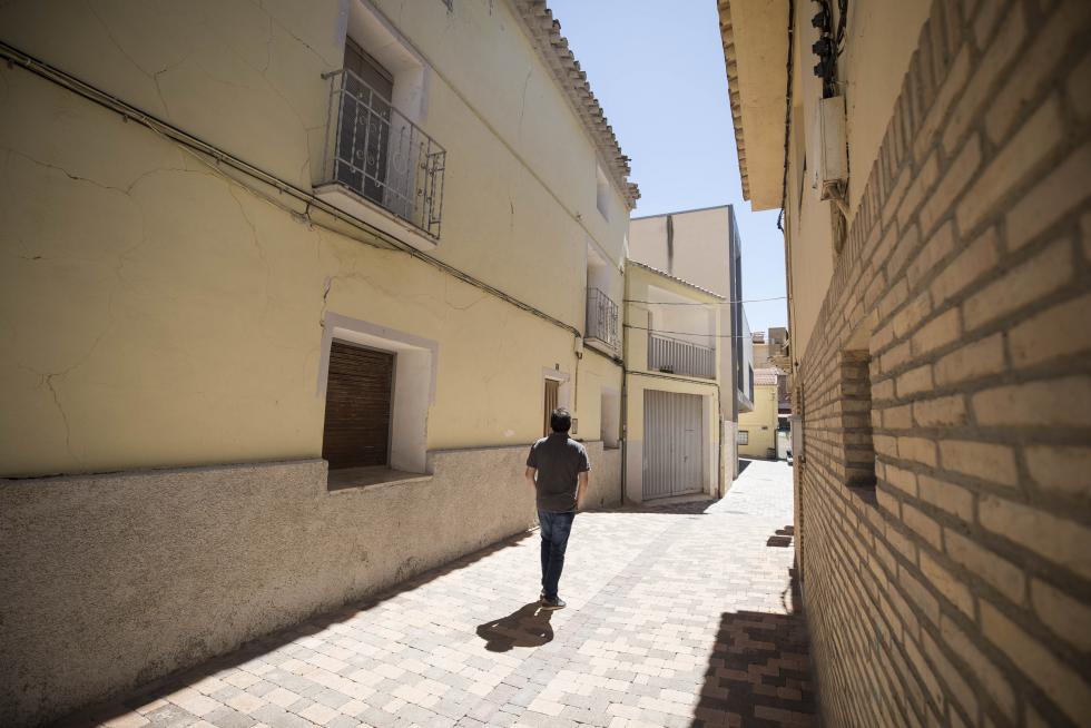 El municipio, que incluye el barrio de Santa Fe y está muy próximo a Zaragoza, es un saludable hervidero cultural y cuenta con firmas punteras en el terreno del molde y la grafía térmica.