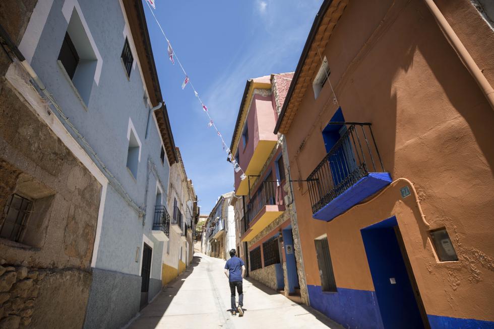 El municipio, que vive una situación esperanzadora en el sector primario, adolece sin embargo de conexiones adecuadas por carretera y tiene problemas de señal móvil e internauta.