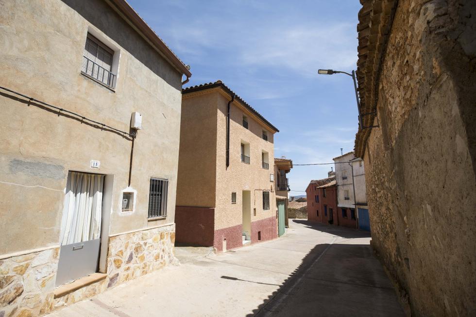 El municipio, que vive una situación esperanzadora en el sector primario, adolece sin embargo de conexiones adecuadas por carretera y tiene problemas de señal móvil e internauta.