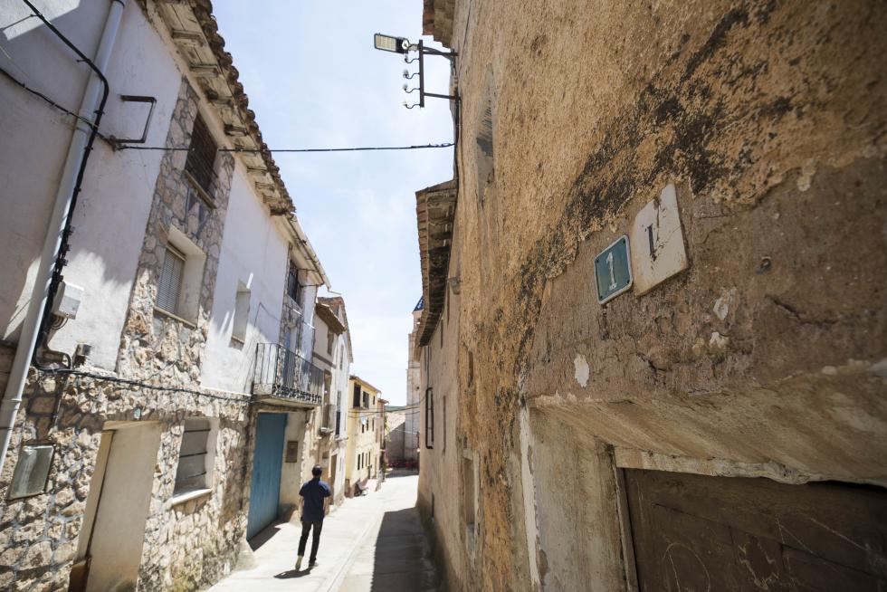 El municipio, que vive una situación esperanzadora en el sector primario, adolece sin embargo de conexiones adecuadas por carretera y tiene problemas de señal móvil e internauta.