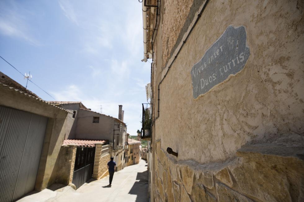 El municipio, que vive una situación esperanzadora en el sector primario, adolece sin embargo de conexiones adecuadas por carretera y tiene problemas de señal móvil e internauta.
