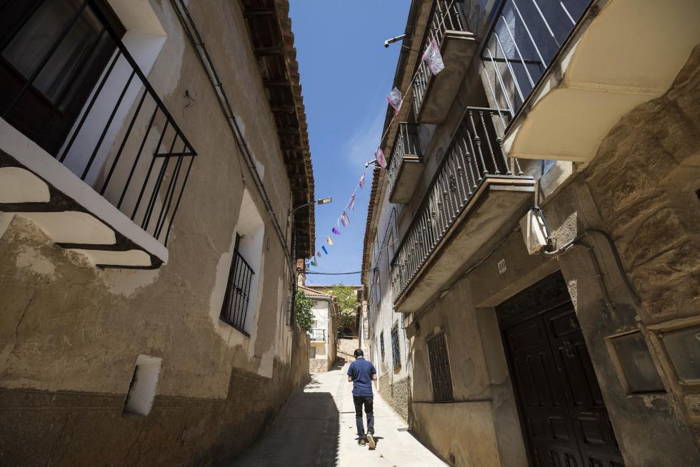 El municipio, que vive una situación esperanzadora en el sector primario, adolece sin embargo de conexiones adecuadas por carretera y tiene problemas de señal móvil e internauta.