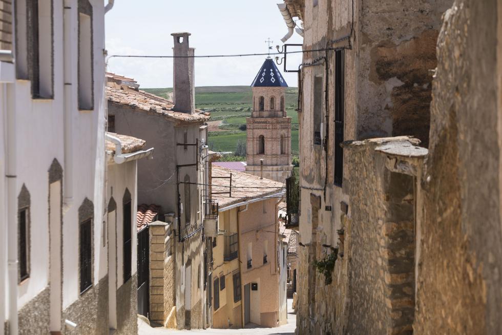El municipio, que vive una situación esperanzadora en el sector primario, adolece sin embargo de conexiones adecuadas por carretera y tiene problemas de señal móvil e internauta.