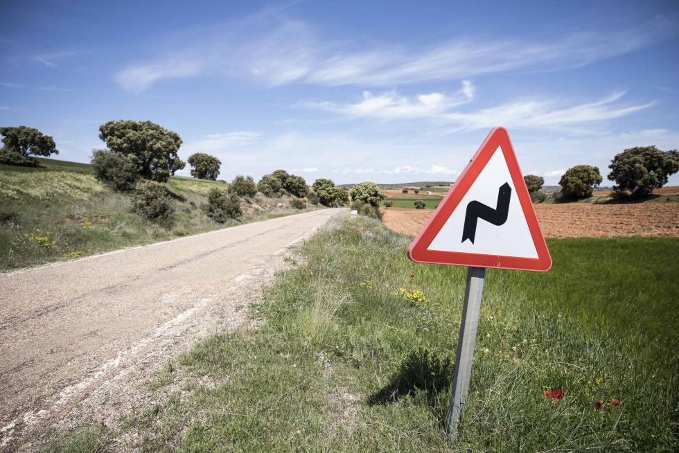 El municipio, que vive una situación esperanzadora en el sector primario, adolece sin embargo de conexiones adecuadas por carretera y tiene problemas de señal móvil e internauta.