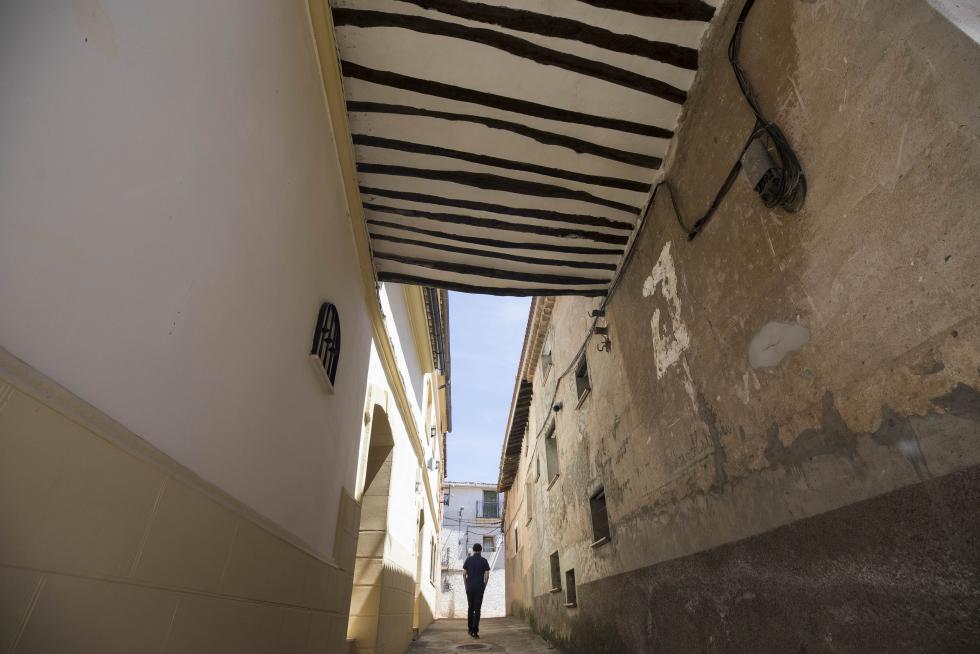 El municipio, que vive una situación esperanzadora en el sector primario, adolece sin embargo de conexiones adecuadas por carretera y tiene problemas de señal móvil e internauta.