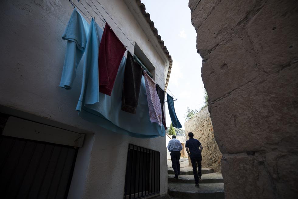 Además de seguir apostando por su gran riqueza de siempre, las aguas termales, el municipio amplía su oferta cultural y de servicios con el Museo del Juguete Recortable y varios comercios.