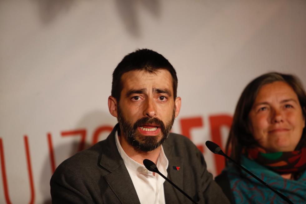 Imágenes de la votación para las Elecciones Generales en la Comunidad