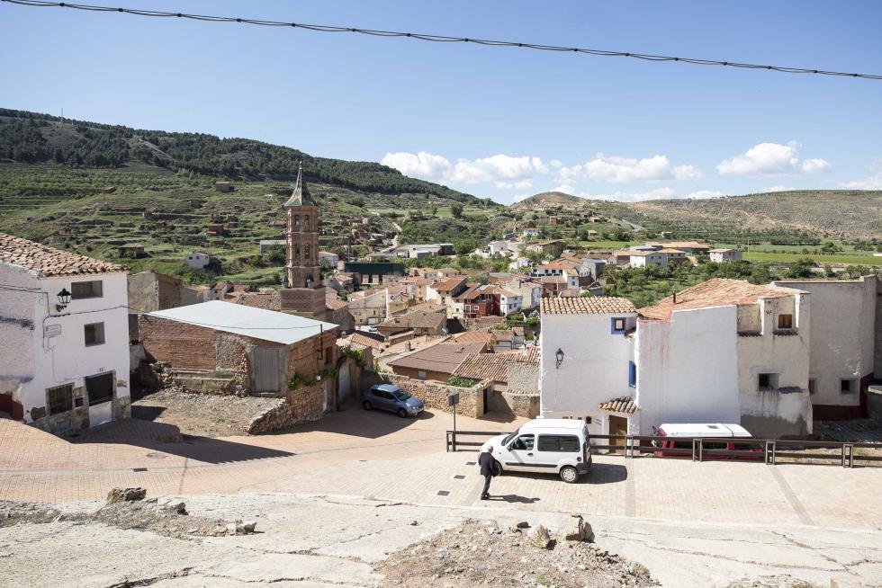 Para los amantes de la historia, la ermita de la Virgen del Camino es una fiesta para los sentidos; su espectacular entorno natural monopoliza la vista, desde los acuíferos al monte.