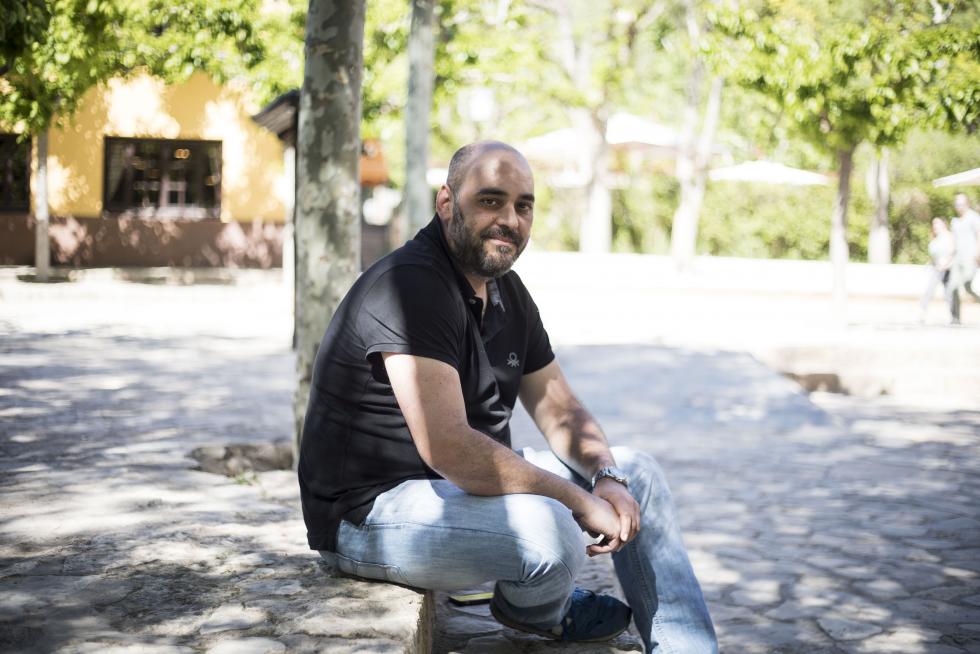El incuestionable gancho turístico de uno de los lugares más visitados de Aragón (y de España) es compatible con la visita a la localidad que lo alberga, consagrada al sector de servicios.