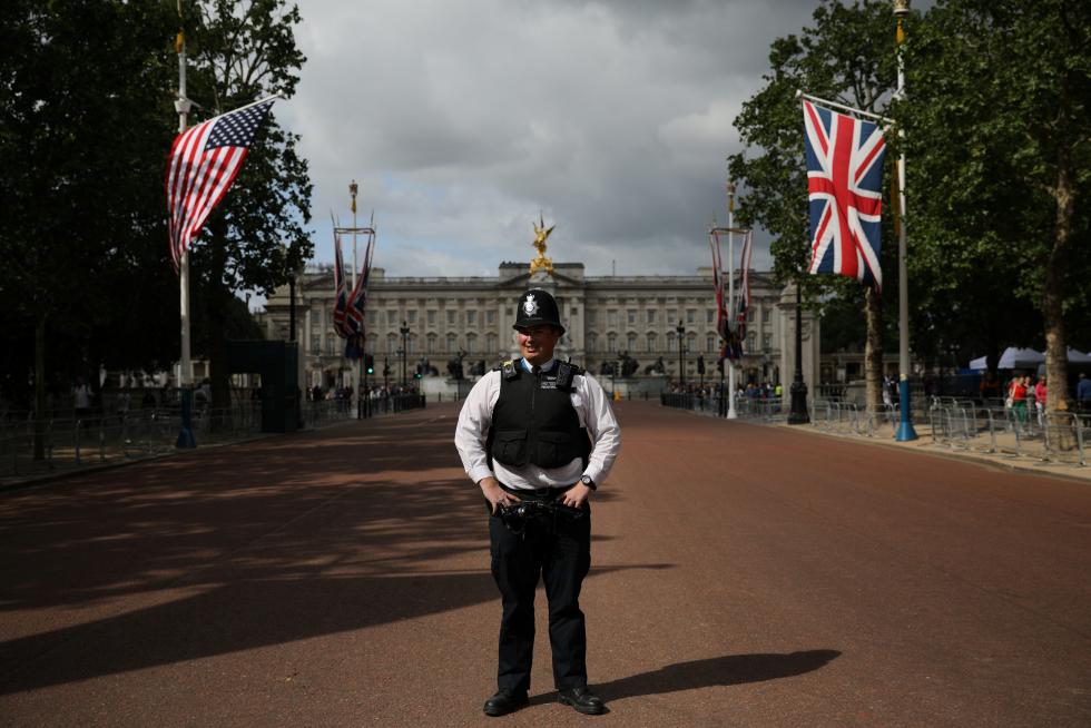 Trump viaja a Londres en medio de la polémica con su alcalde.