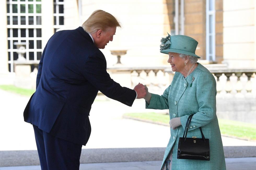 Trump viaja a Londres en medio de la polémica con su alcalde.