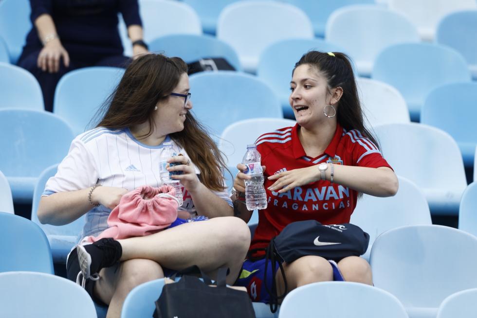 Imágenes de los aficionados en el partido del Real Zaragoza contra el Numancia.