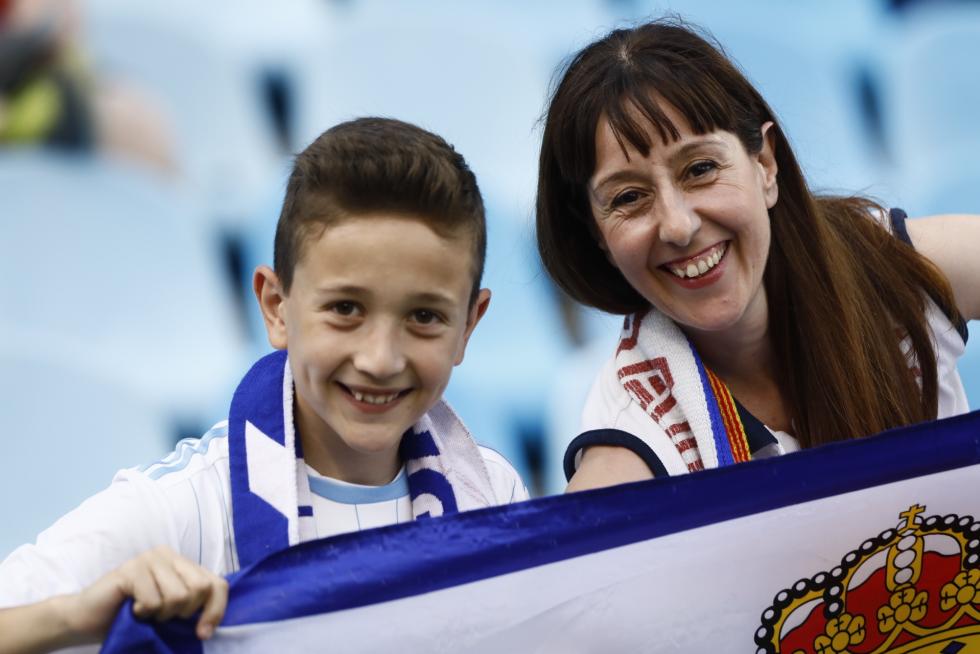 Imágenes de los aficionados en el partido del Real Zaragoza contra el Numancia.