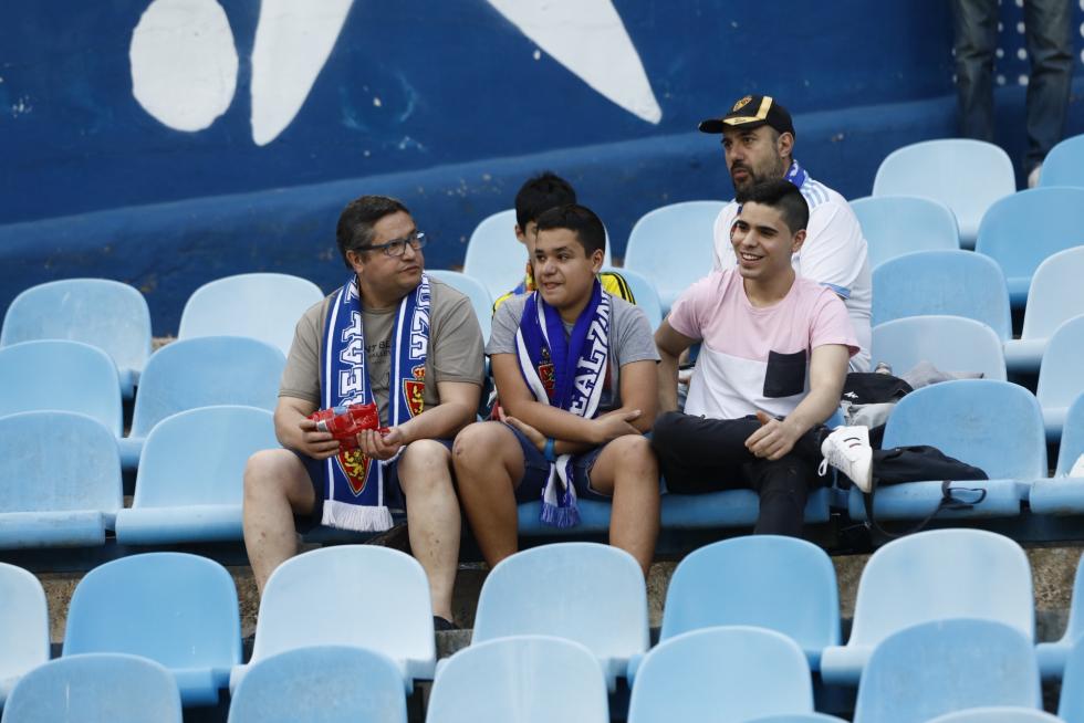 Imágenes de los aficionados en el partido del Real Zaragoza contra el Numancia.