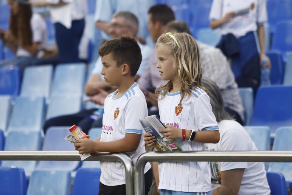 Imágenes de los aficionados en el partido del Real Zaragoza contra el Numancia.