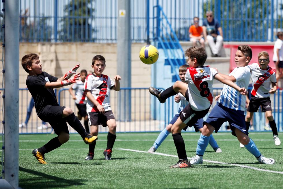 Final. 2ª Benjamín- Racing Zaragoza vs. Ríver Monzón.