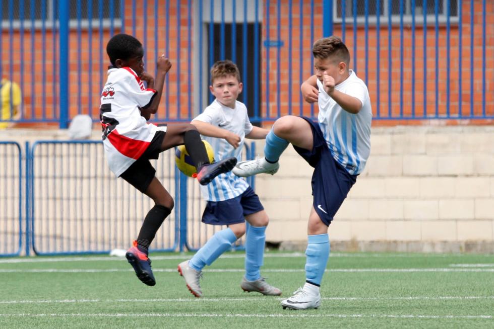 Final. 2ª Benjamín- Racing Zaragoza vs. Ríver Monzón.