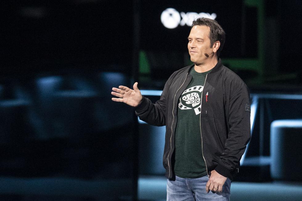 Los Angeles (United States), 09/06/2019.- Executive vice-president of Gaming at Microsoft Phil Spencer delivers a speech during the Microsoft Microsoft Xbox 2019 Briefing at the Microsoft Theater in Los Angeles, California, USA, 09 June 2019. This event occured ahead of the Electronic Entertainment Expo (E3) which runs from 11 to 13 June 2019. (Estados Unidos) EFE/EPA/ETIENNE LAURENT Microsoft XBox 2019 briefing in Los Angeles
