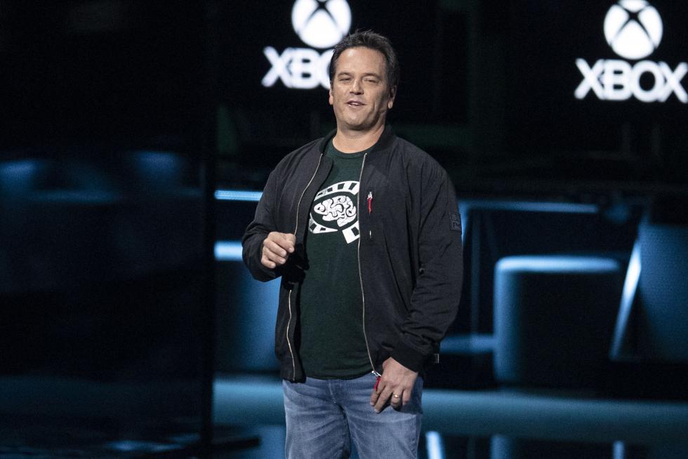 Los Angeles (United States), 09/06/2019.- Executive vice-president of Gaming at Microsoft Phil Spencer delivers a speech during the Microsoft Microsoft Xbox 2019 Briefing at the Microsoft Theater in Los Angeles, California, USA, 09 June 2019. This event occured ahead of the Electronic Entertainment Expo (E3) which runs from 11 to 13 June 2019. (Estados Unidos) EFE/EPA/ETIENNE LAURENT Microsoft XBox 2019 briefing in Los Angeles