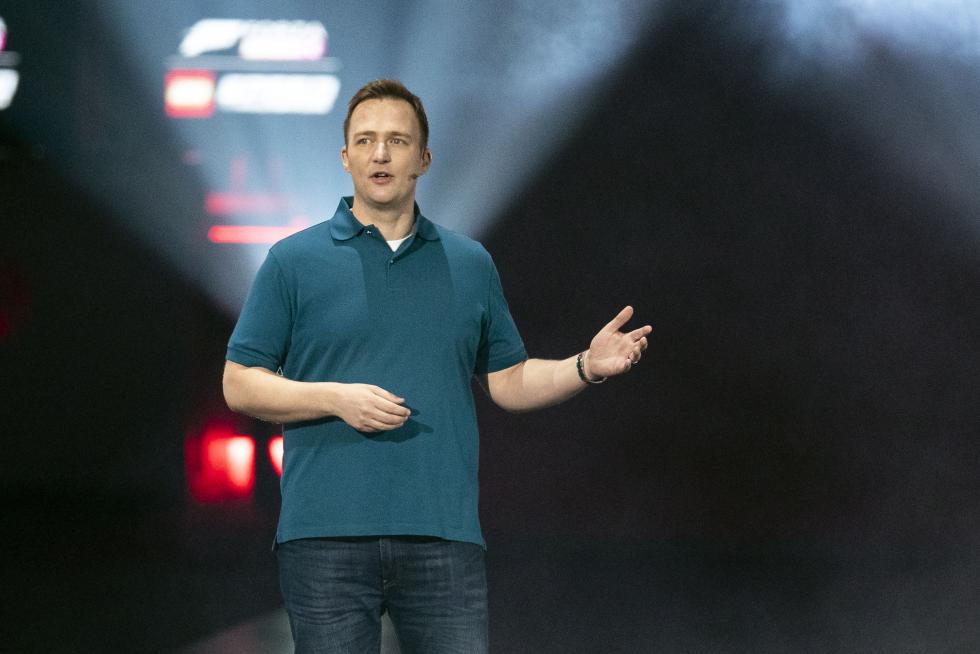 Los Angeles (United States), 09/06/2019.- Microsoft General Manager of Business Development Sarah Bond delivers a speech on stage during the Microsoft Microsoft Xbox 2019 Briefing at the Microsoft Theater in Los Angeles, California, USA, 09 June 2019. This event occured ahead of the Electronic Entertainment Expo (E3) which runs from 11 to 13 June 2019. (Estados Unidos) EFE/EPA/ETIENNE LAURENT Microsoft XBox 2019 briefing in Los Angeles