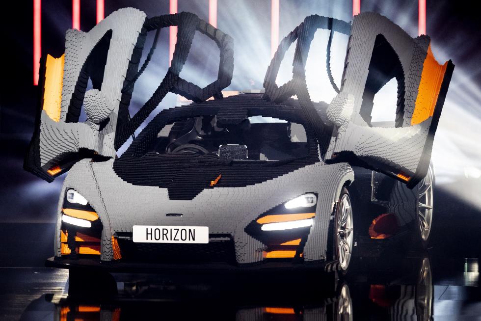Los Angeles (United States), 09/06/2019.- A life-size Lego sport car is displayed on stage during the announcement of the games 'Forza Horizon' and 'Lego Speed Champions' during the Microsoft Microsoft Xbox 2019 Briefing at the Microsoft Theater in Los Angeles, California, USA, 09 June 2019. This event occured ahead of the Electronic Entertainment Expo (E3) which runs from 11 to 13 June 2019. (Estados Unidos) EFE/EPA/ETIENNE LAURENT Microsoft XBox 2019 briefing in Los Angeles